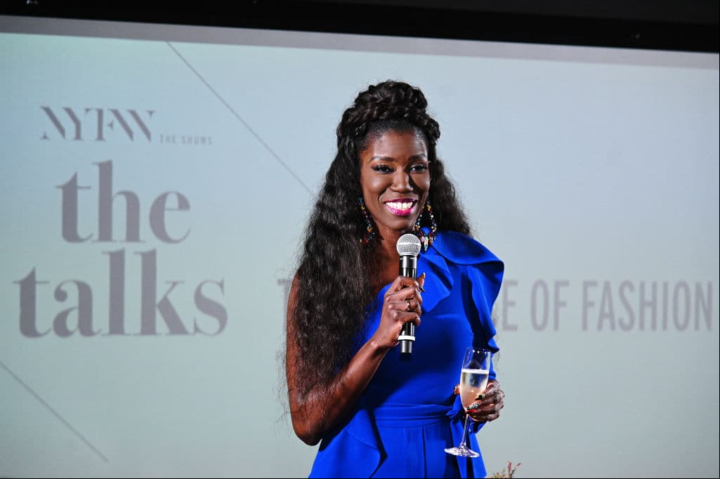 También el director de marketing de Netflix, Bozoma Saint John, dijo “Su piel es literalmente perfecta. Eso es todo. No hay nada más que decir porque es verdad".