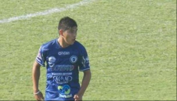 Y tres días después otra muerte llegó al fútbol, ya que Emanuel Ortega, futbolista argentino de 21 años del San Martín de Burzaco, murió a consecuencia del golpe recibido en la cabeza al chocar con un muro que separa el terreno de juego de los espectadores en un partido disputado 11 días antes y correspondiente a las divisiones de ascenso..