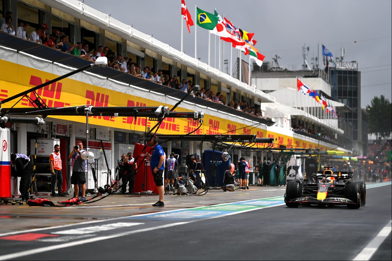 George Russel arrebató de último momento la pole position en el GP de Hungría a Carlos Sainz; el mexicano Checo Pérez tuvo un mal resultado y saldrá en el lugar 11.