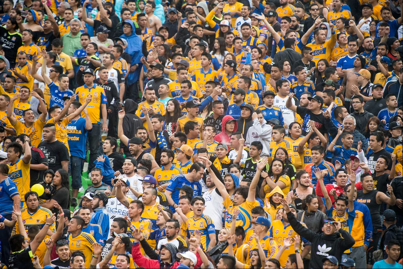 Los incidentes recientes más graves en el Estadio Corona TMS se dieron en el juego ante Tigres.