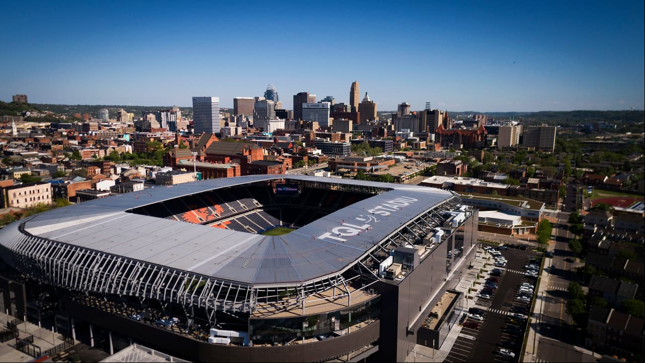 El TQL Stadium se levanta en el barrio del Wes End, en Cincinnati.