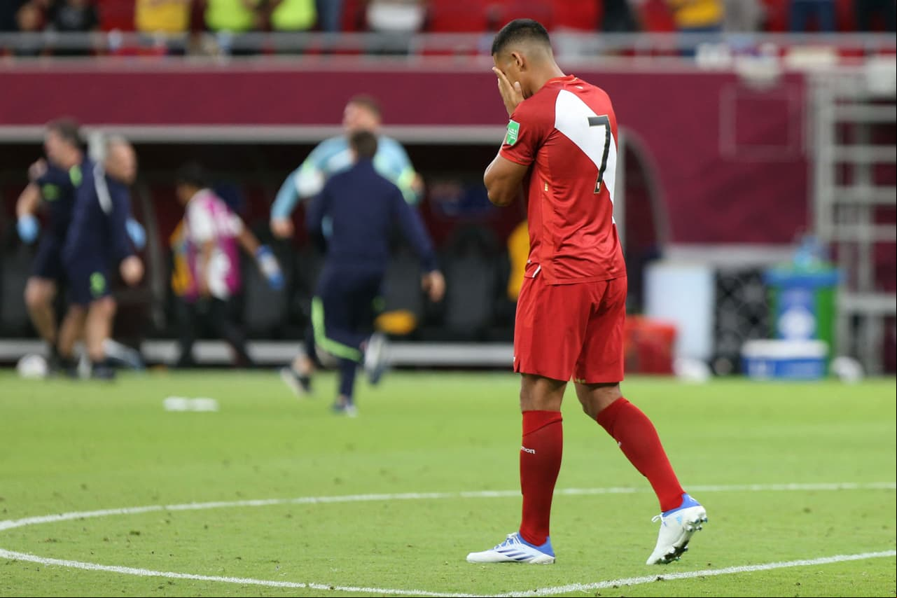 En Doha y en Lima, la tristeza se apoderó de los peruanos tras la eliminación de Perú rumbo al Mundial de Qatar 2022 al caer en penales ante Australia.