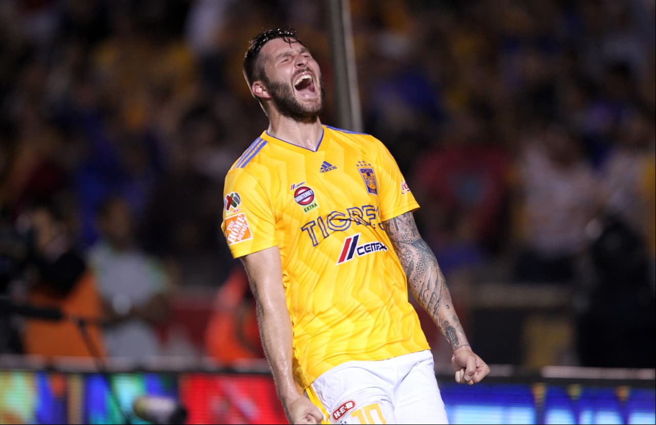 Tan solo dos minutos después de la anotación del conjunto hidalguense apareció André-Pierre Gignac sólo dentro del área y con la cabeza se anticipó ante Alfonso Blanco para poner el 1-1 final.