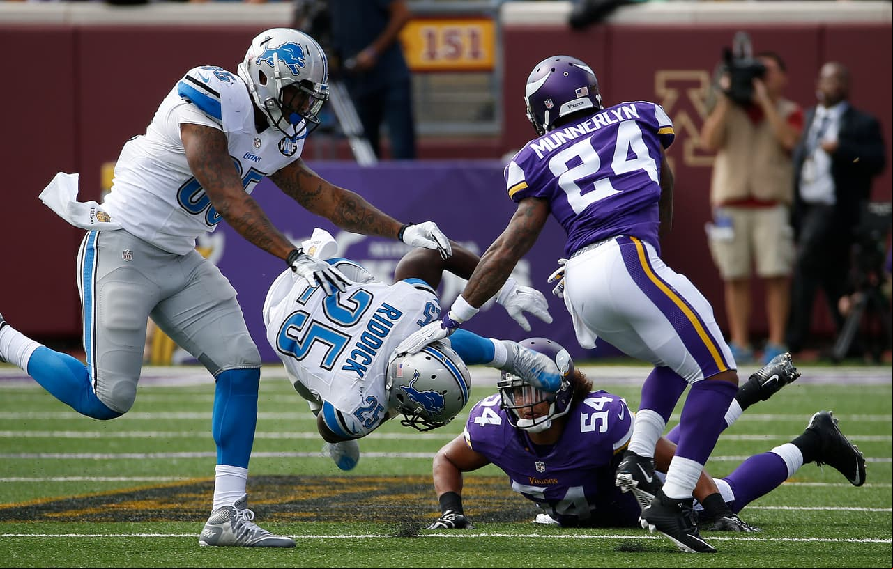 El egresado de la UCLA es el séptimo jugador en la historia de los Vikings en ser el Novato del Mes.