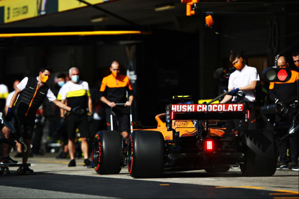 Bottas y Verstappen arrancarán en segundo y tercero; ‘Checo’ Pérez va de quinto. | Así arrancarán en el GP de Portugal 2020: Hamilton, Bottas, Verstappen, Leclerc, Pérez, Albon, Sainz, Norris, Gasly y Ricciardo.