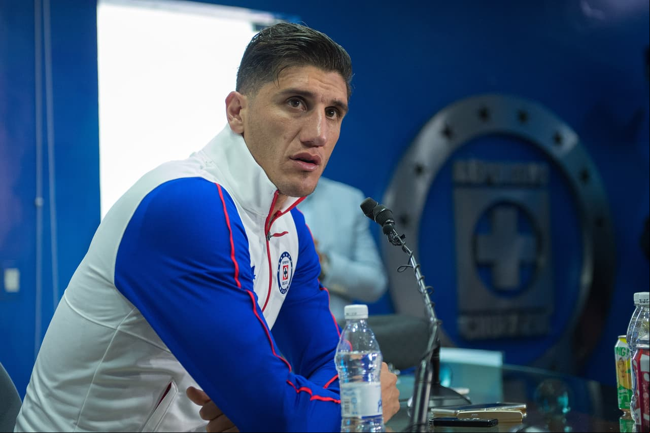 Photo during Press Conference Cruz Azul Team during tournament Clausura 2017 of League BBVA Bancomer MX, at la Noria. Foto durante la Conferencia de Prensa del Equipo Cruz Azul durante eel Torneo Clausura 2017 de la Liga BBVA Bancomer MX, en las Instalaciones de La Noria, en la foto: Gabriel Penalba 13/01/2017/MEXSPORT/Javier Ramirez.