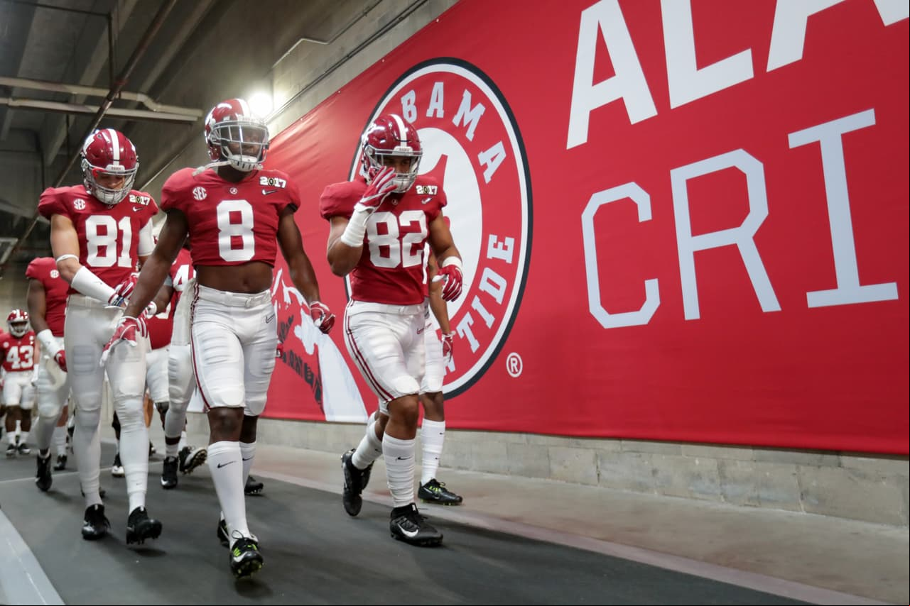 Alabama Crimson Tide llegó al encuentro como el equipo #1 del fútbol americano colegial tras ganarle 24-7 a Washington en el Peach Bowl.