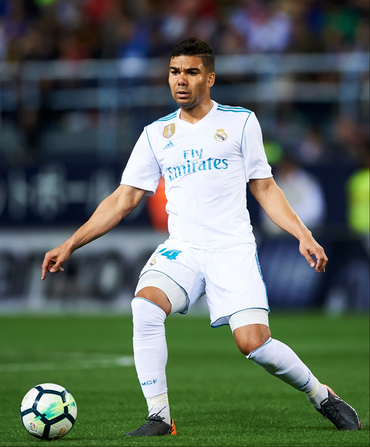 El PSG y sus millones tendrían un nuevo objetivo y se llama Casemiro. El brasileño podría ser uno de los caprichos de los jeques para la próxima temporada y llevarle más compatriotas a Neymar.
