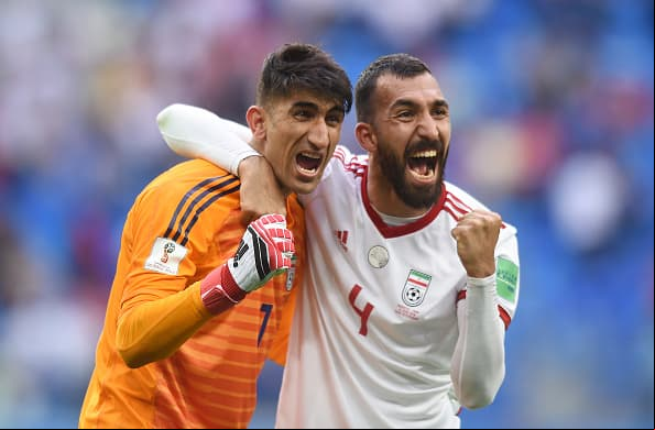 Irán superó a Marruecos con un autogol en tiempo de compensación.