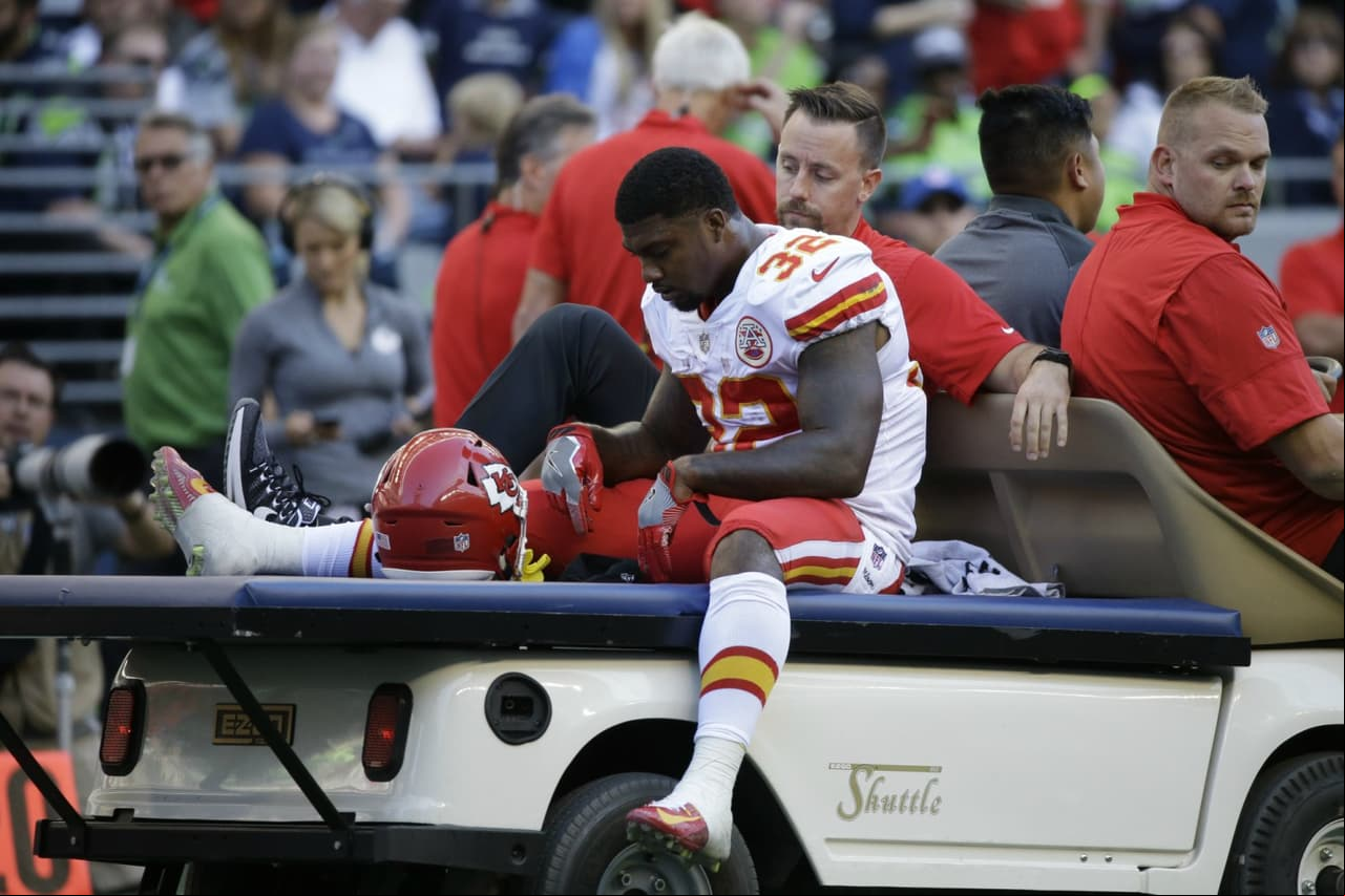 Spencer Ware podría perderse buena parte de la temporada.