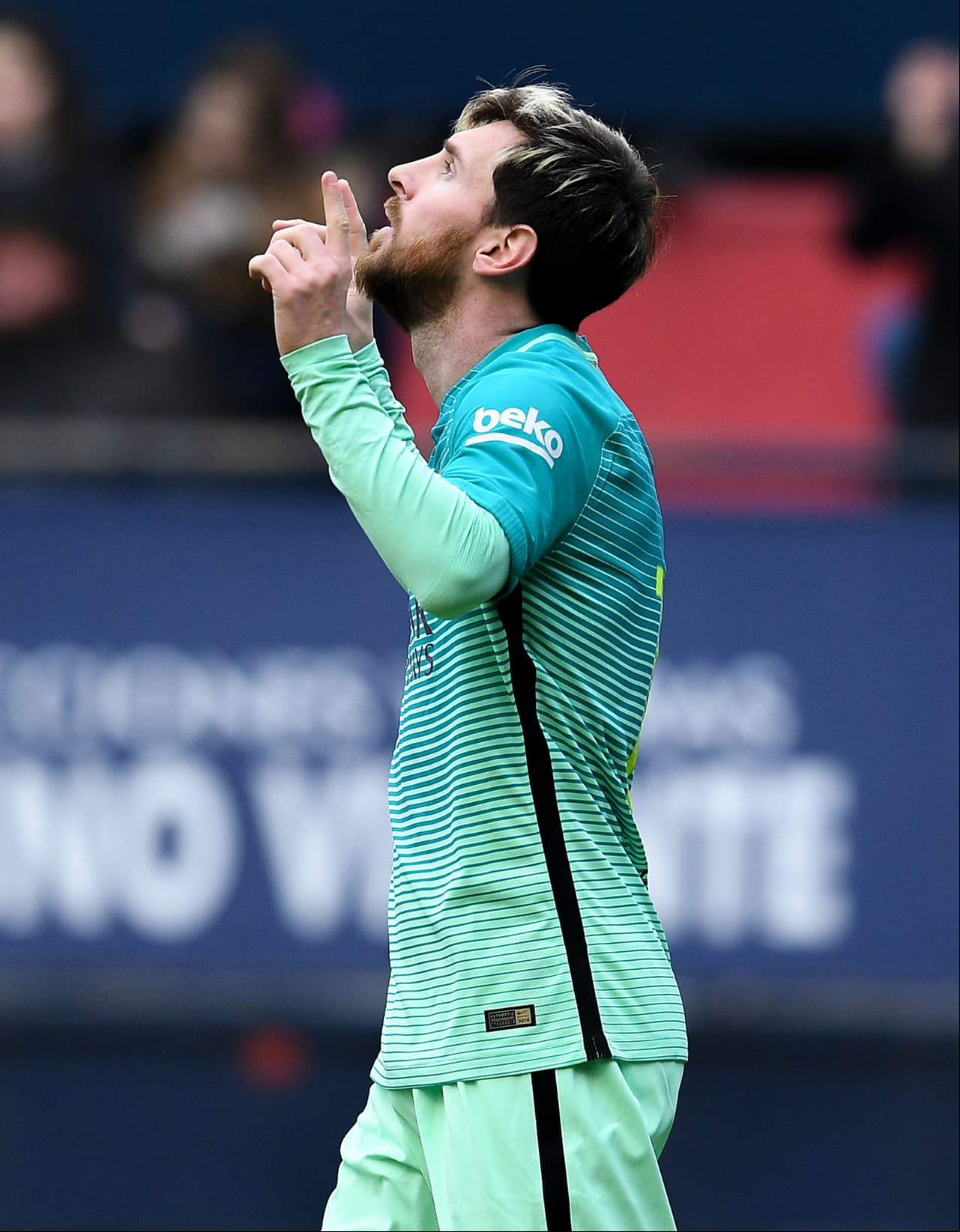 Lionel Messi se consolidó en lo individual y en lo grupal como el líder del Barcelona, que respiraba más tranquilo con el 0-2 a favor.