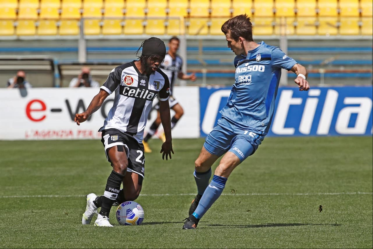 Atalanta se impuso ante el Parma con una goleada de 5-2 y se mantiene en la lucha por un puesto en la Champions League. Las anotaciones corrieron a cargo de Malinovsky, Pessina, Miranchuck y doblete de Muriel. Por parte de los locales, Brunetta y Sohm fueron los que sumaron a faovr de su equipo en la Serie A.