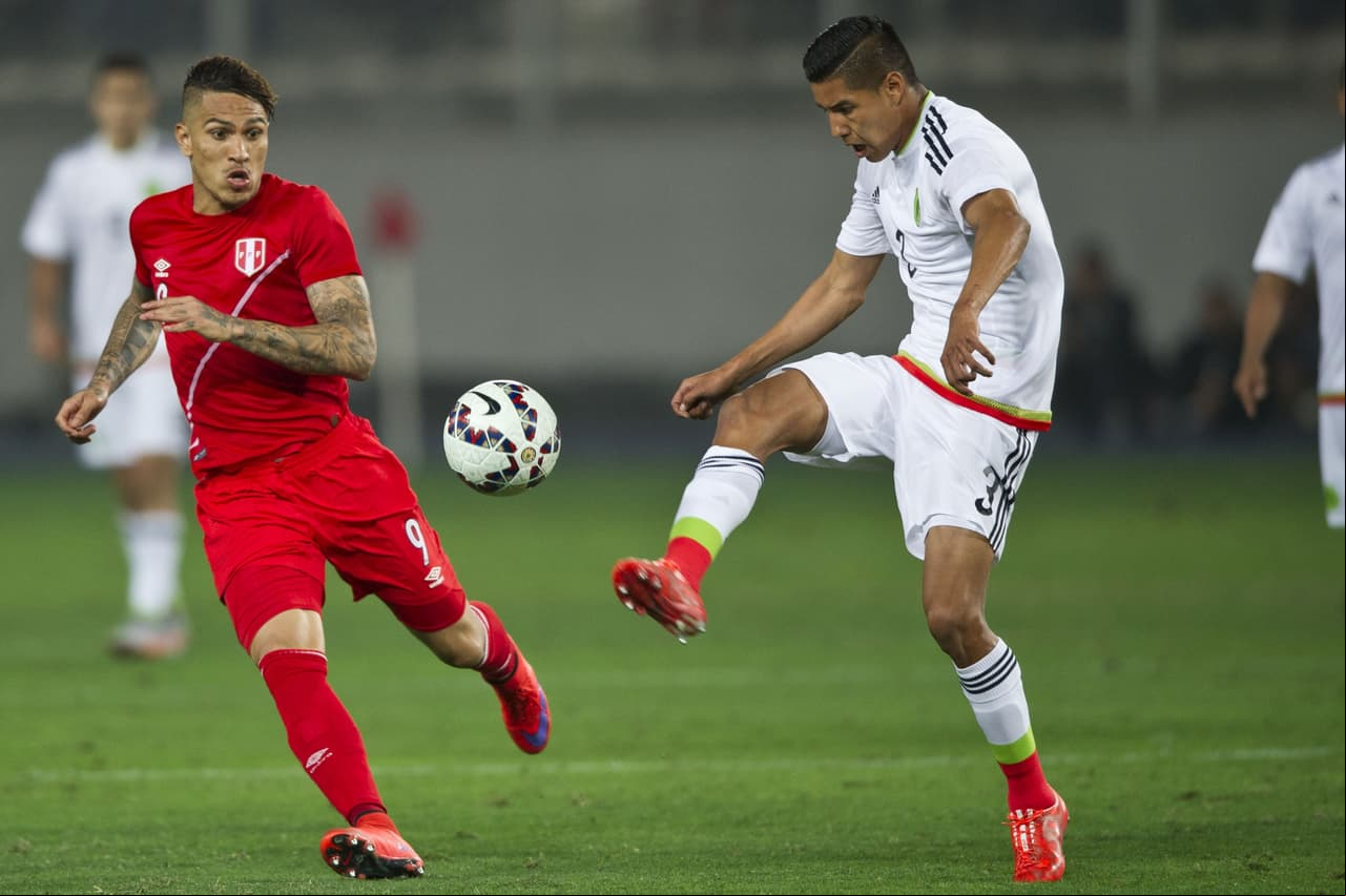 Empate 1-1 con Perú en amistoso el 7 de junio de 2015 previo a la Copa América. Solo se enfrentarían en el Mundial desde los octavos.
