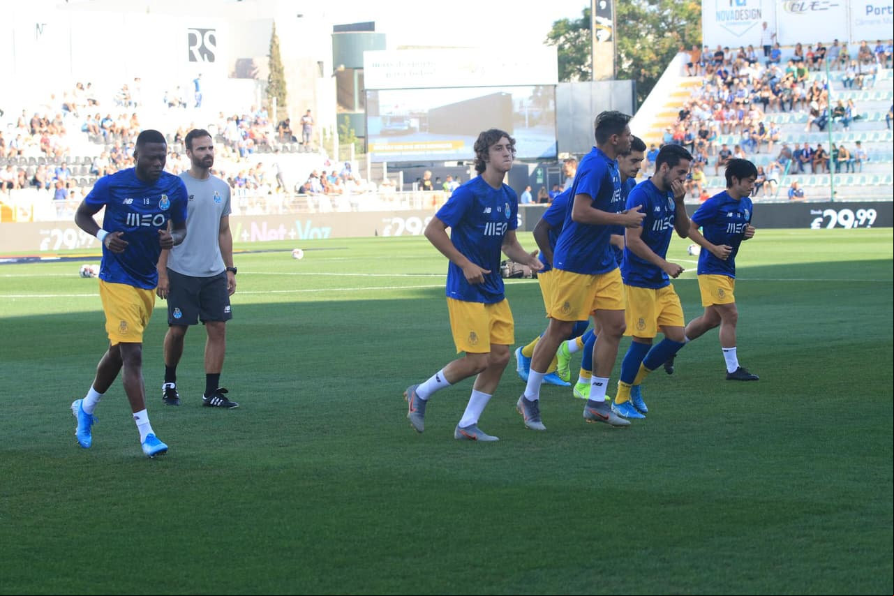Calentando.