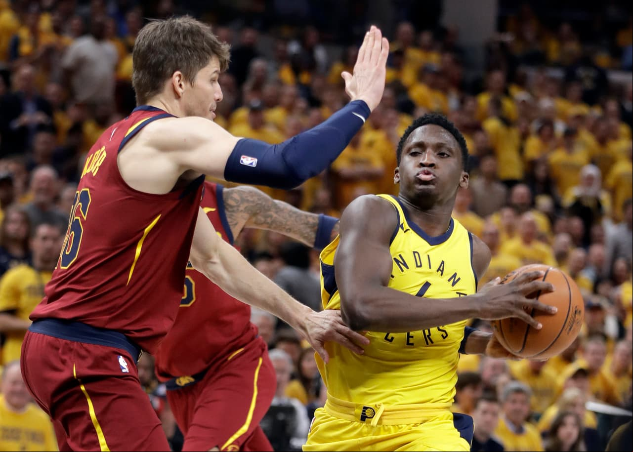 Victor Oladipo logró un triple doble.