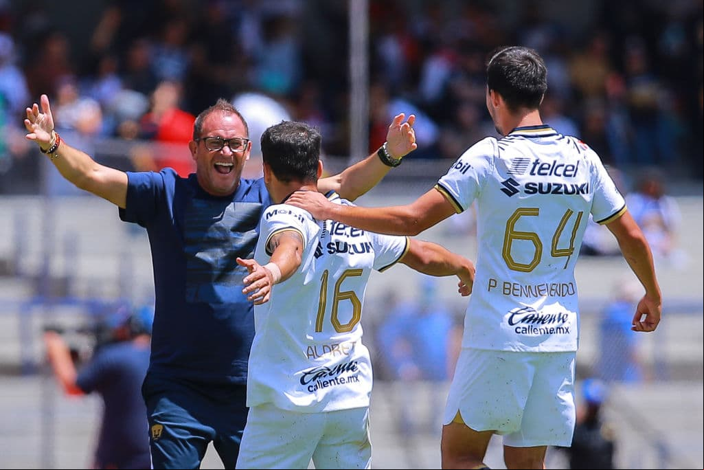 Un golazo de volea de Adrián Aldrete en el primer tiempo bastó para que Pumas sumara ante Necaxa su primer triunfo en el Apertura 2022 de la Liga MX.