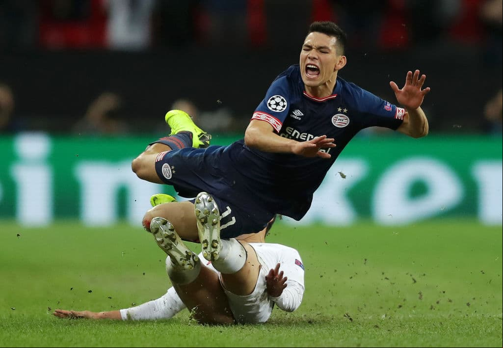 Jugó cuatro partidos en la Copa de Holanda, con el PSV.