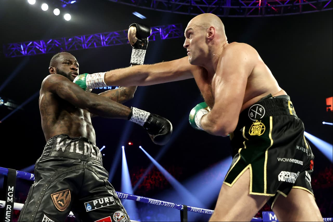 Deontay Wilder decepcionó y poco pudo hacer para retener el título de pesos pesados ante un agresivo Tyson Fury que se proclama como nuevo campeón tras ganar en el séptimo asalto mediante nocaut técnico.
