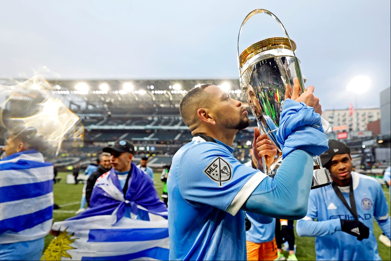 De El Bronx a la Costa Brava: Alex Callens se une al Girona FC