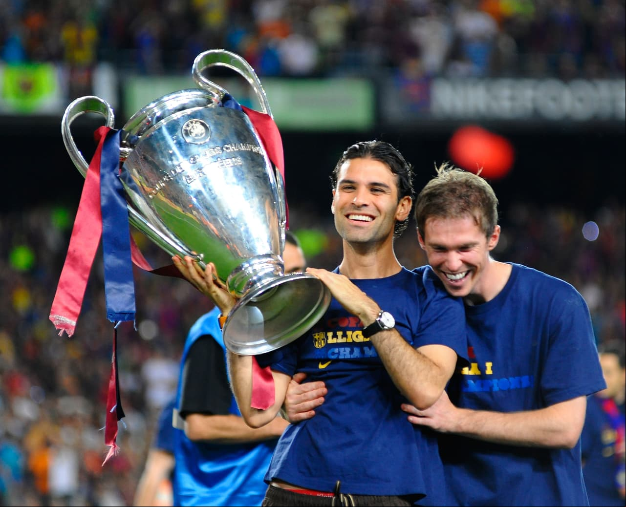 Tiene dos "Orejonas" en su haber. Lo curioso es que Guardiola suplió su ausencia retrasando al marfileño Yaya Touré a la defensa central junto a Gerard Piqué en aquella mágica edición del 2009.