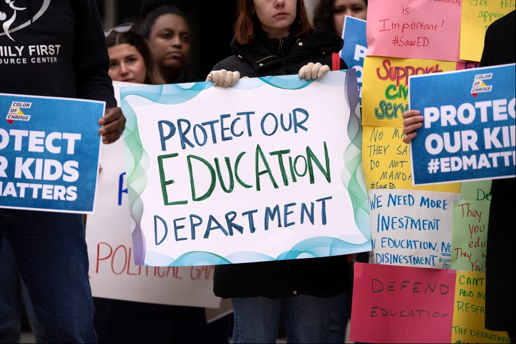Experta en los republicanos MAGA analiza qué hay detrás de la orden de Trump para cerrar el Departamento de Educación