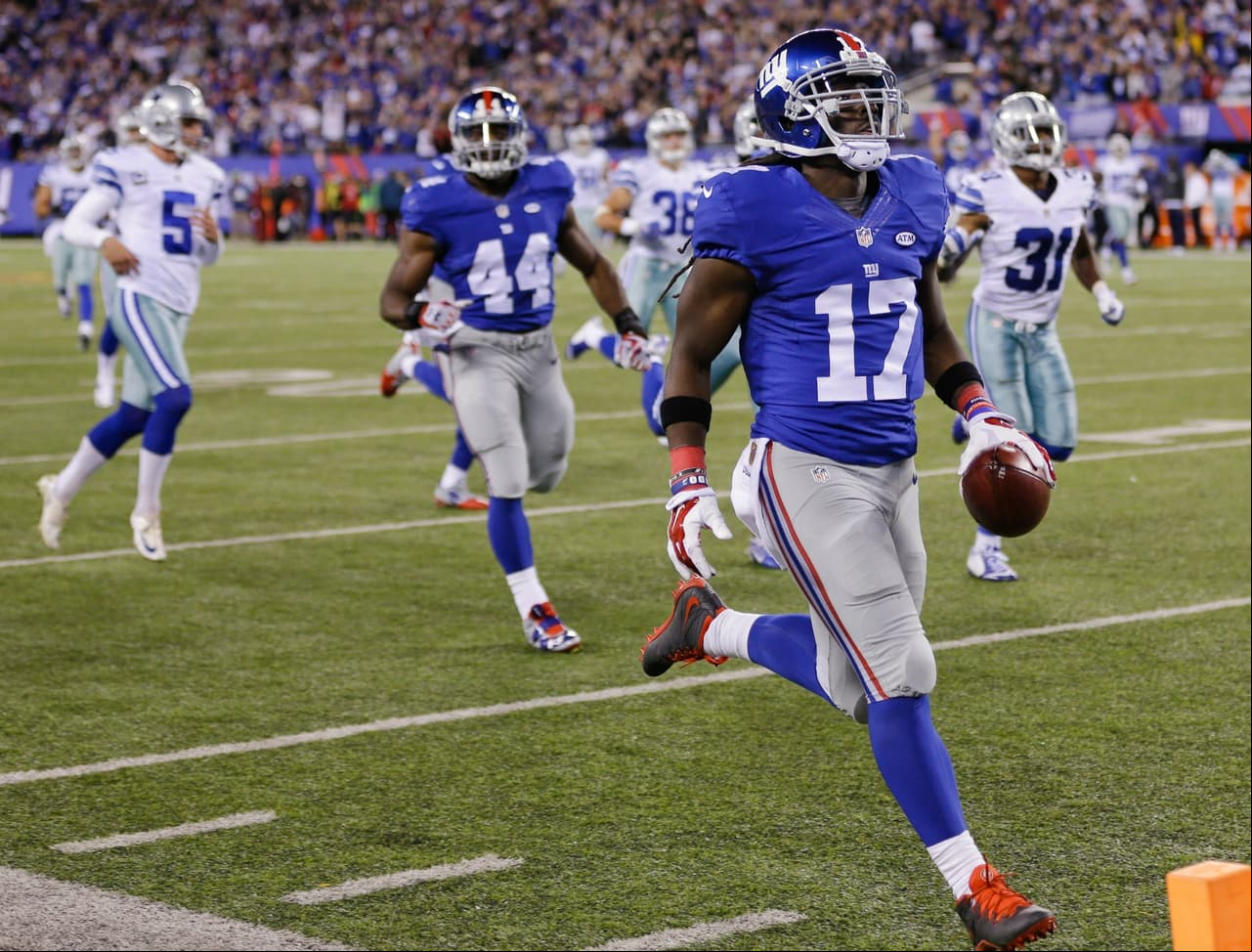 Harris regresó una patada de despeje 100 yardas para touchdown, lo que le dio el gane a los Giants 27-20 sobre los Cowboys.