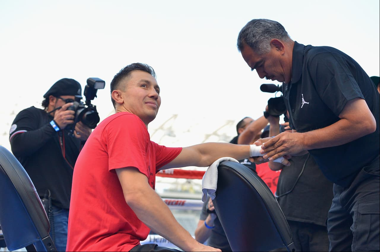 De acuerdo con Loeffler, sugerir que Golovkin es antipatriótico sería no tener respeto por los himnos de su país Kazajistán, México o Estados Unidos, donde él reside, en el sur de California.