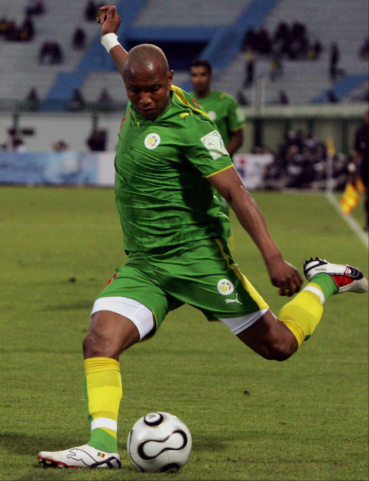 <b>16. El Hadji Diouf: </b>siempre polémico en Inglaterra, el senegalés colmó la copa cuando habló mal de Steven Gerrard asegurando que al astro inglés, "no le gustaban los negros".