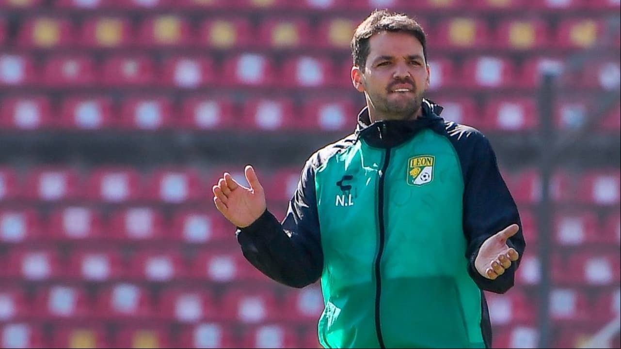 Nicolás Larcamón tiene debut exitoso con León en la pretemporada.
