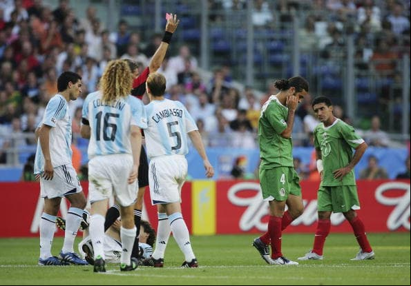Muchos dicen que la Selección Mexicana de la Confederaciones 2005 practicó el mejor fútbol de todas, y de "tú a tú" frente a rivales de jerarquía. Sin embargo, México cayó en penales contra Argentina en semifinales en un partido en que Márquez se hizo expulsar por doble amonestación.