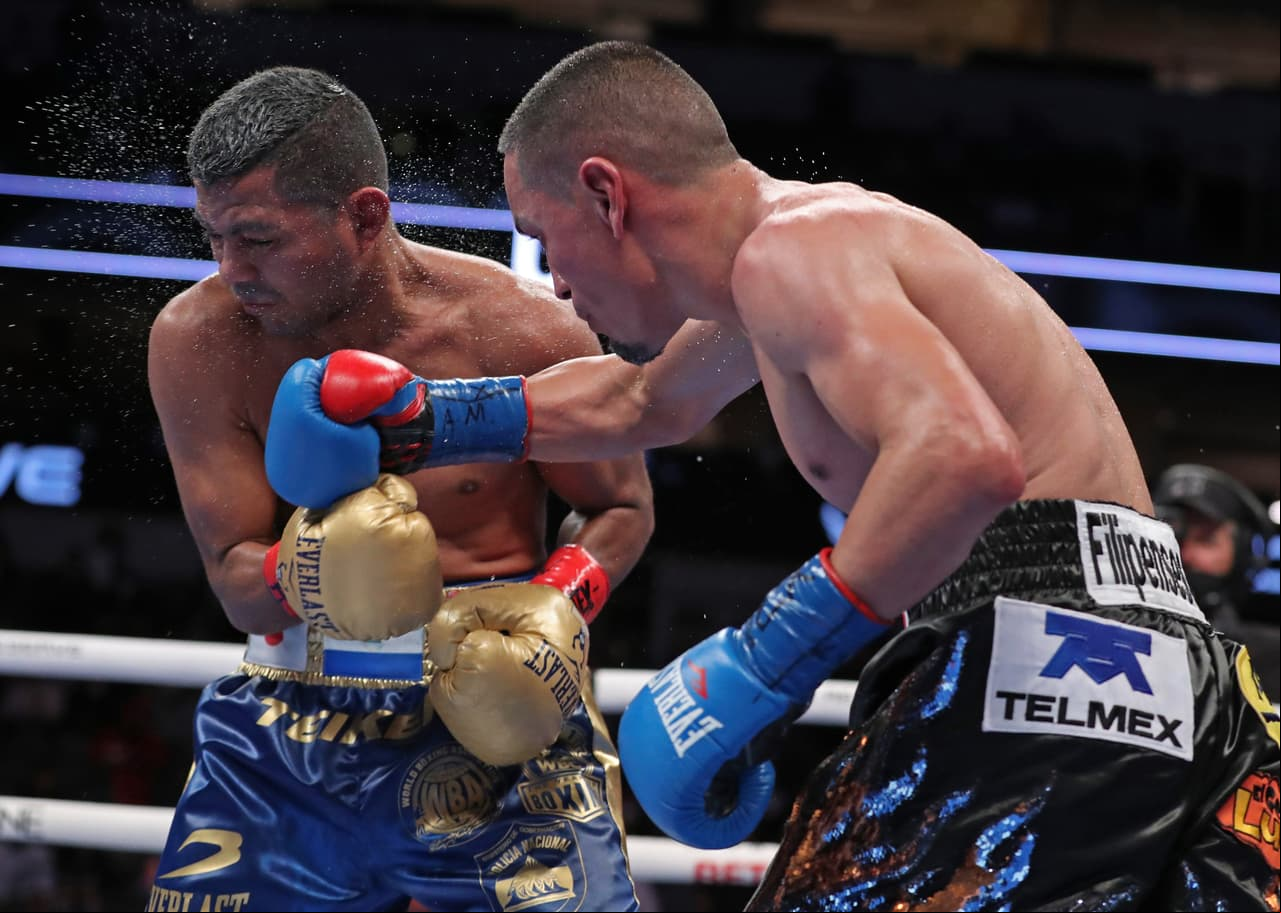 Los jueces otorgaron las tarjetas 115-113 para Román, 117-111 para Estrada y 113-115 para el mexicano, otorgándole así la victoria al Juan Francisco Estrada por decisión dividida y coronarse campeón unificado CMB, The Ring y AMB supermosca.