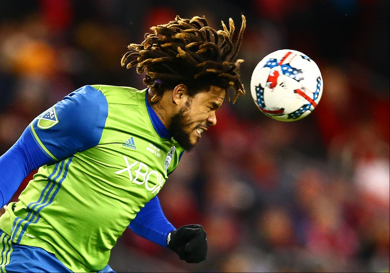 El defensor panameño Román Torres, de los Seattle Sounders, protagoniza un gran rumor. Se dice que podría estar en el radar del Atlas para suplir el retiro de Rafa Márquez. Una jugada difícil tras la renovación en la MLS.