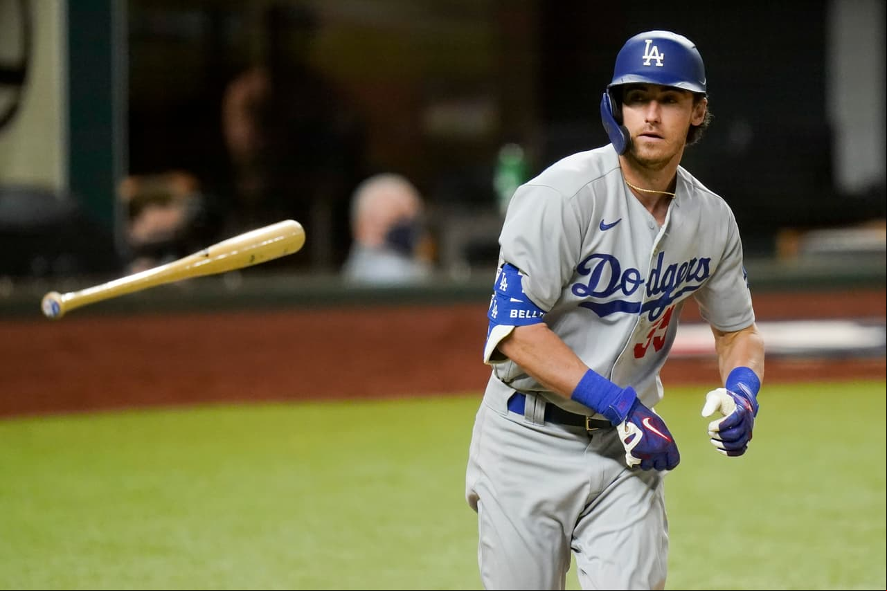 Los Houston Astros vencieron a los Tampa Bay Rays 4-3 y dejan la serie 2-3 para obligar al sexto juego; los Atlanta Braves apalearon 10-2 a los LA Dodgers y están a un juego (3-1) de llegar a la Serie Mundial.