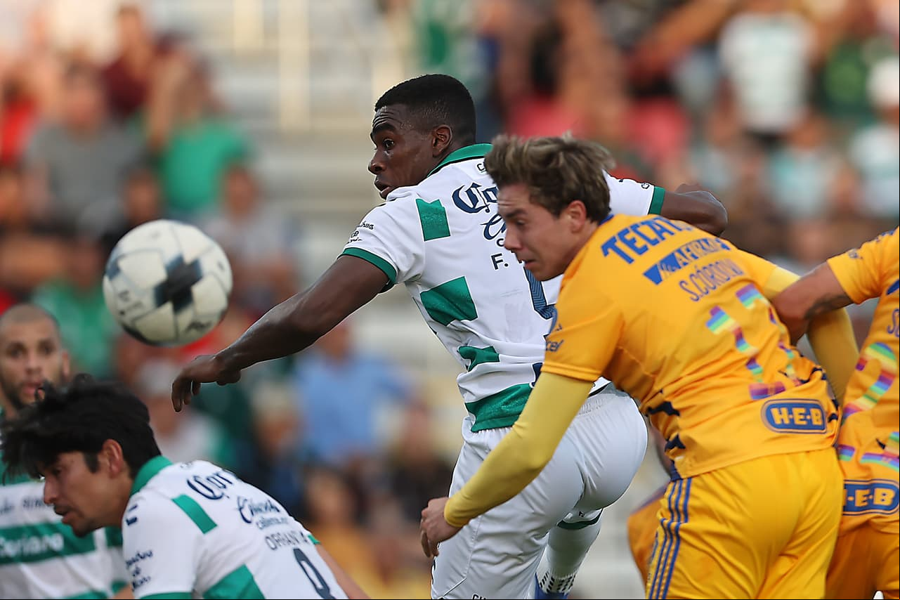 Con goles de Harold Preciado (doblete) y Correa, Santos derrotó a Tigres, que solo descontó gracias a Juan Pablo Vigón, en el partido amistoso de pretemporada.