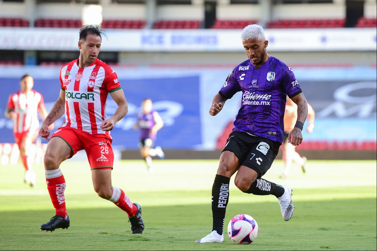 Kevin Ramírez adelantaba a los Gallos a los 33’ de juego.