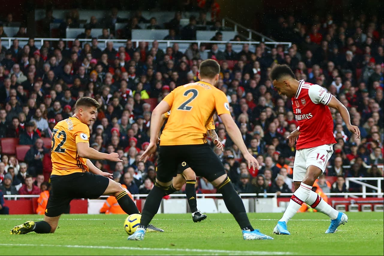 Aubameyang (21’) abrió el marcador y Raúl Alonso Jiménez (76’) empató el encuentro.