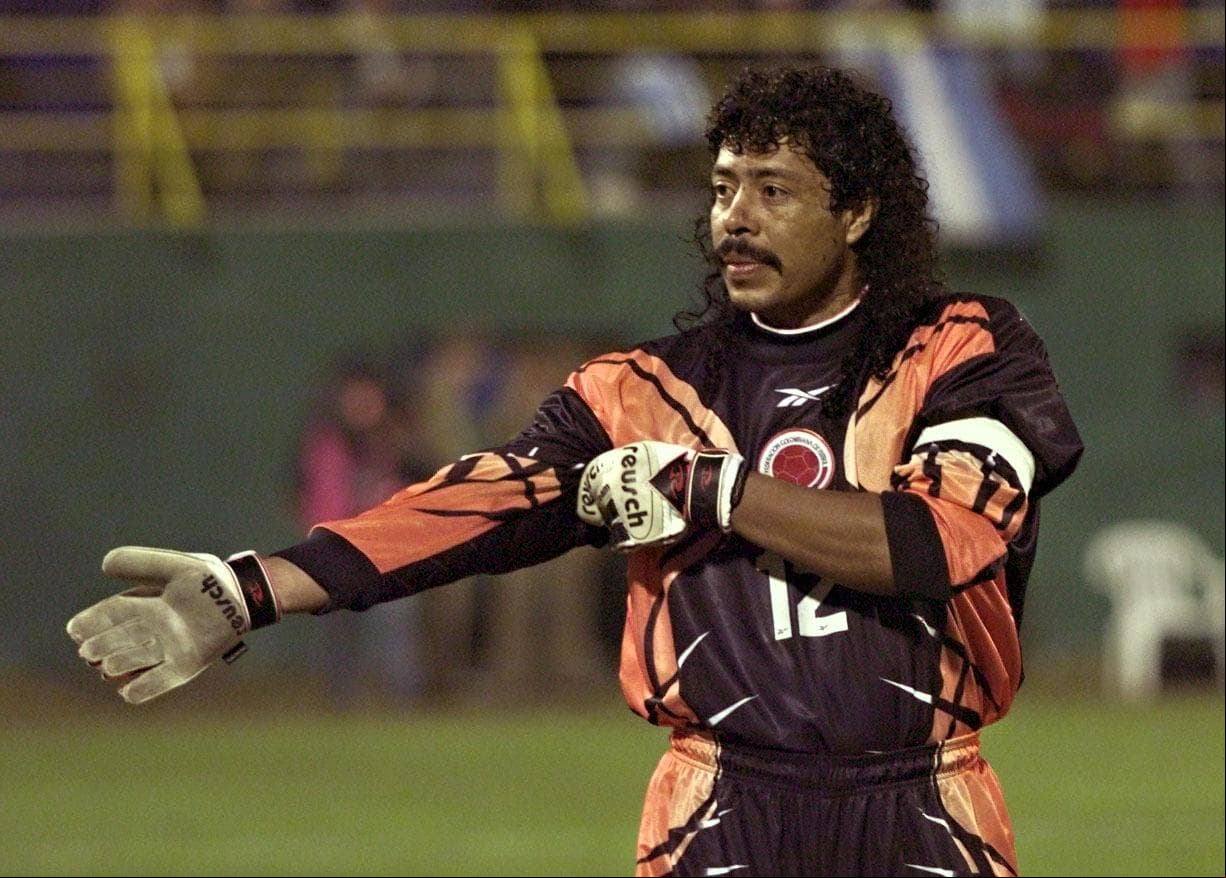 Higuita, considerado uno de los mejores arqueros colombianos en la historia y campeón de la Copa Libertadores con Atlético Nacional en 1989, se perdió el Mundial de Estados Unidos-94 por sus problemas judiciales.