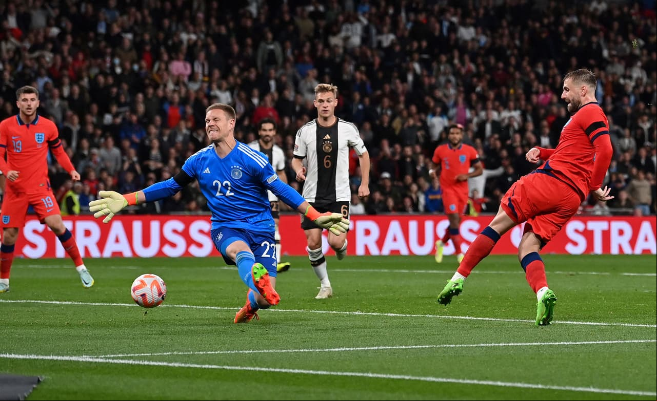 La escuadra Azzurra superó a Hungría por el pase al Final Four de la UEFA Nations League al ganar 0-2 de visitante; ingleses y alemanes empataron 3-3 en Wembley.