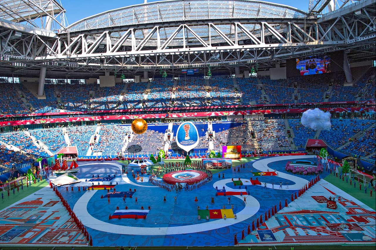 La fiesta en Rusia comenzó con un colorido espectacular. El anfitrión abrió el telón de la competencia ante Nueva Zelanda.