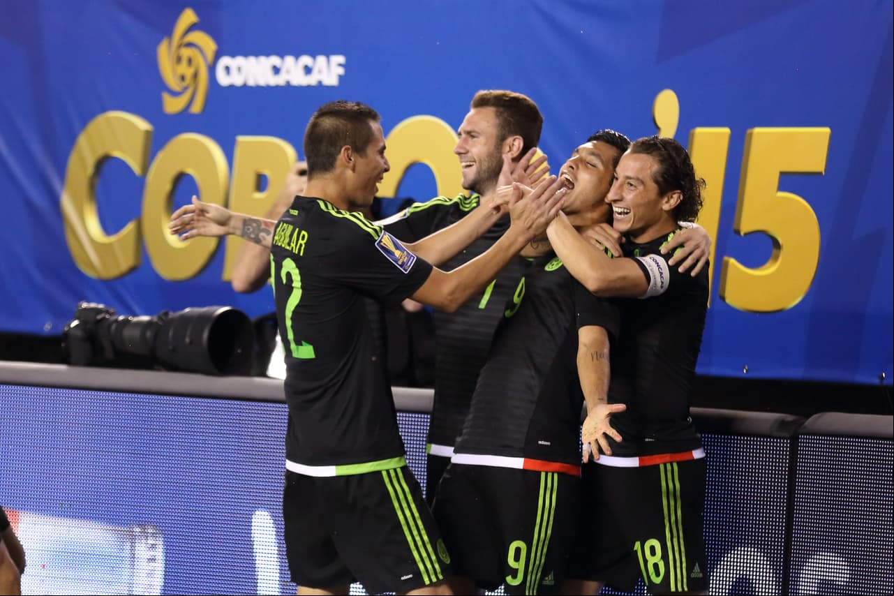 Los rumroes que venían desde finales del 2018 parece que se han confirmado: la selección mexicana de fútbol volverá a vestir de negro como uniforme principal, algo que no sucedía desde el 2015 cuando se logró el título de la Copa Oro.
