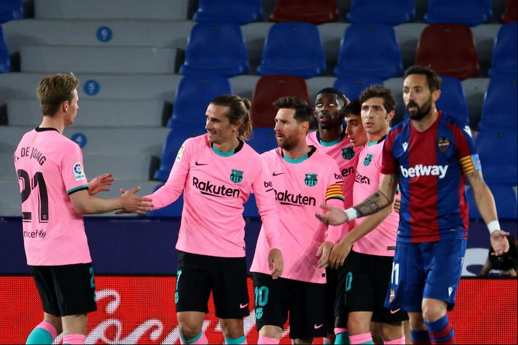 Con el empate 3-3 del Barcelona frente al Levante, parece que los catalanes no quieren ganar La LIga y le dan oportunidad al Real Madrid y al Atlético de Madrid de separarse a en la tabla.