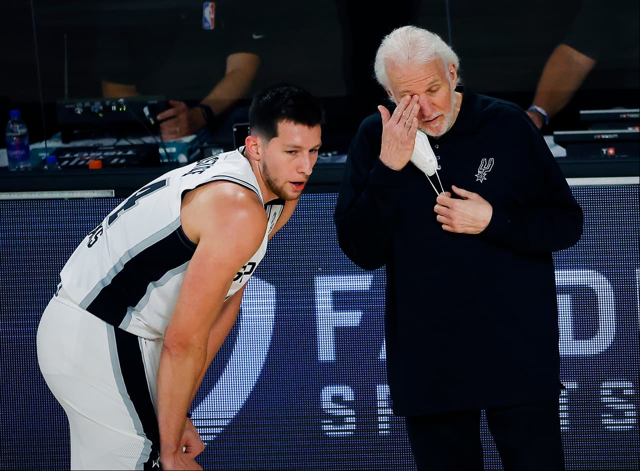San Antonio Spurs queda fuera de playoffs por primera vez desde 1997