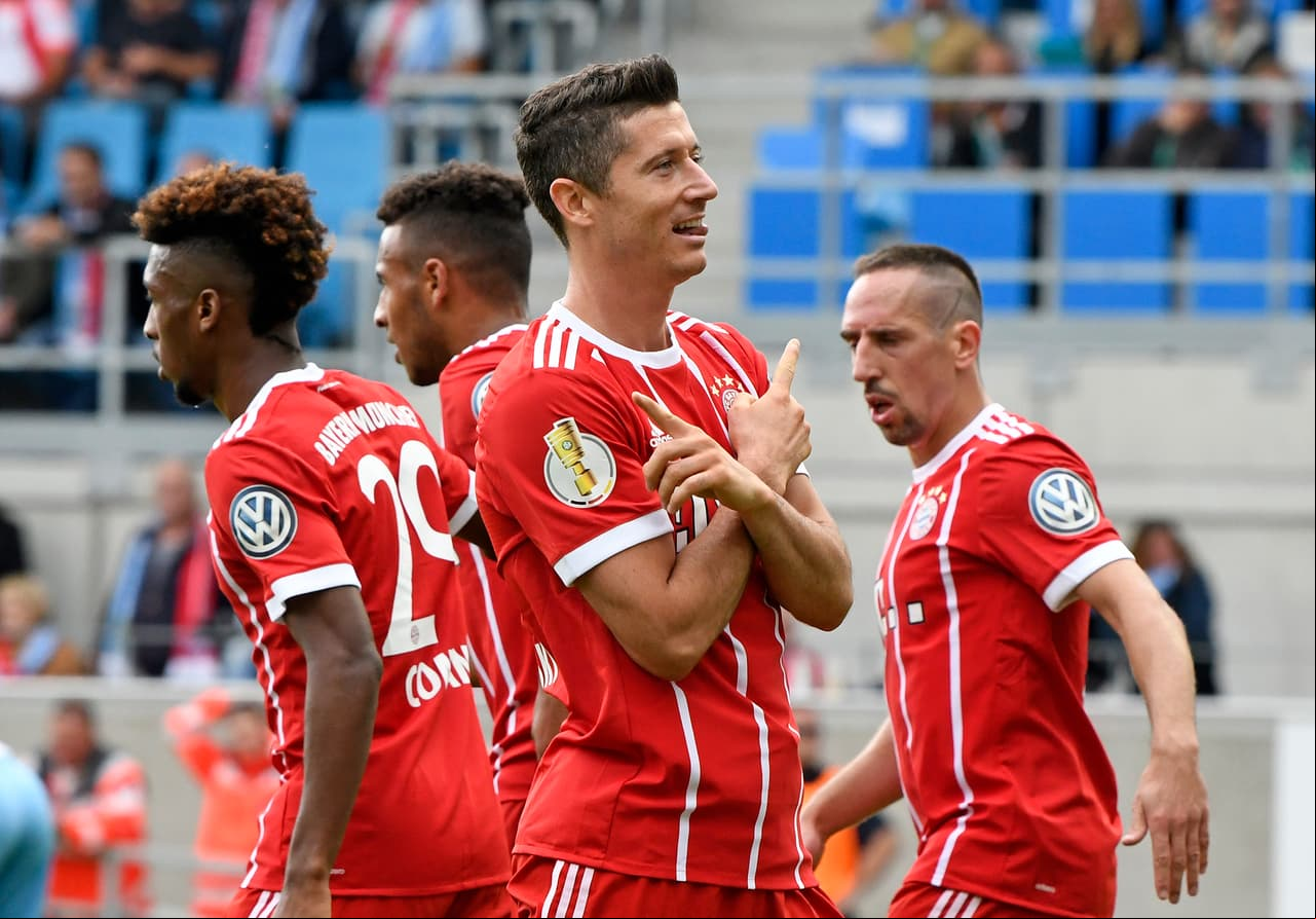 Bayern Munich es el tercero del podio con un valor de plantilla de 581.40 millones de euros frente a una inversión de 352.50 millones de euros, 
<b>para una diferencia de 228.90 millones de euros.</b>