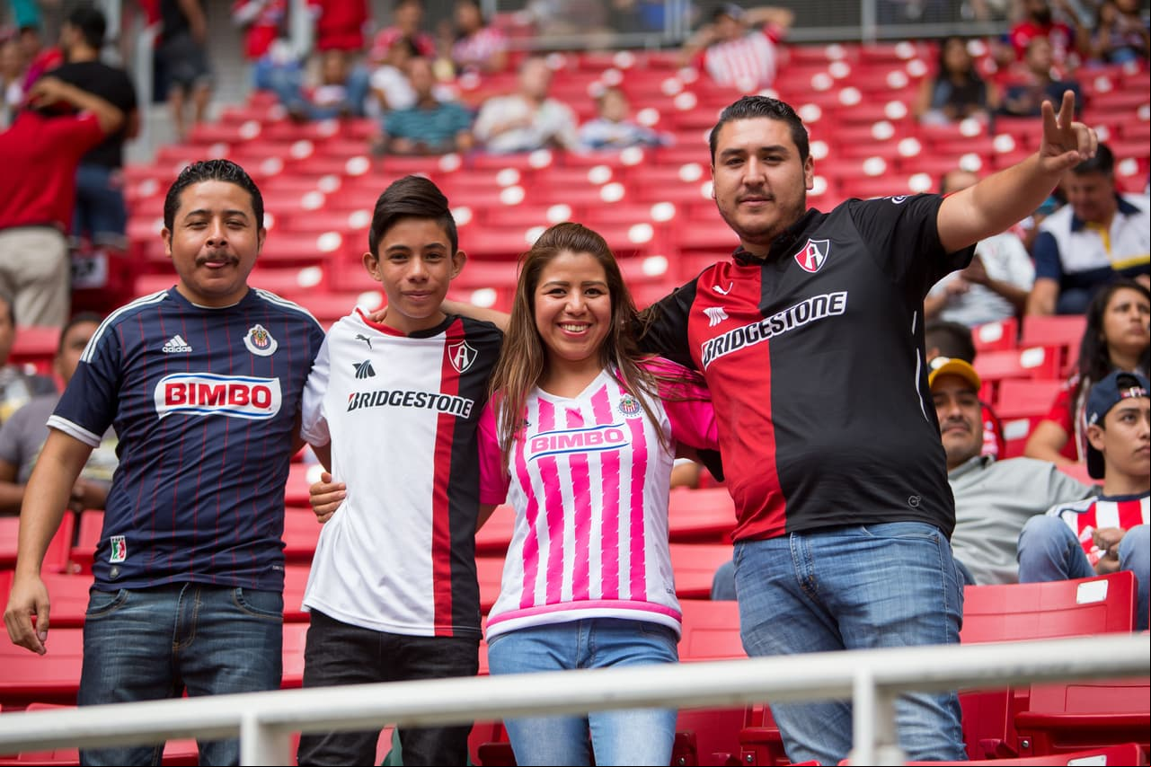 El colorido de la afición en la Jornada 14