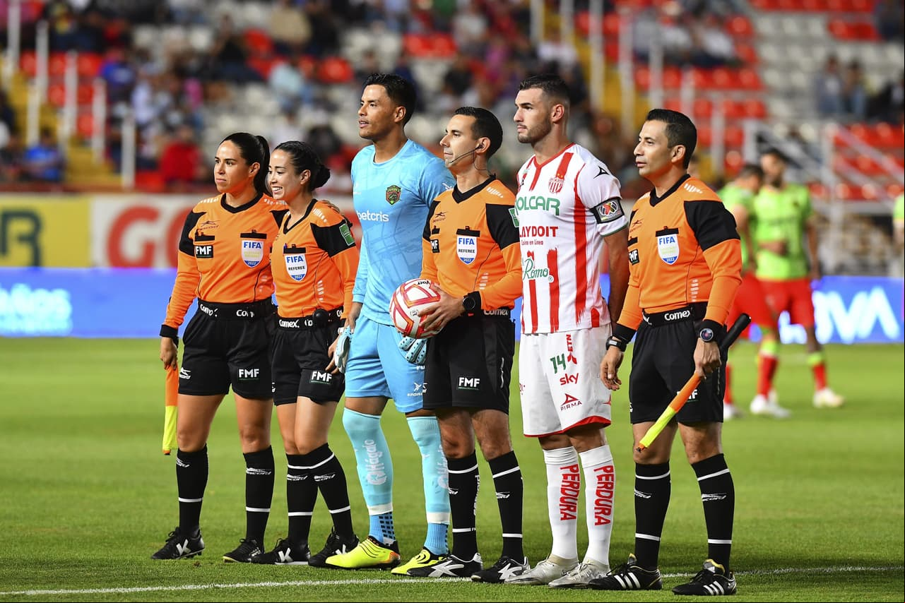 Con 10 jugadores, Necaxa derrotó a FC Juárez en Aguascalientes gracias a un golazo de Facundo Batista al final de la primera parte. Édgar Méndez salió expulsado al 72’, y pese a que Bravos encimó no pudo encontrar el empate en la Jornada 4 del Apertura 2022.