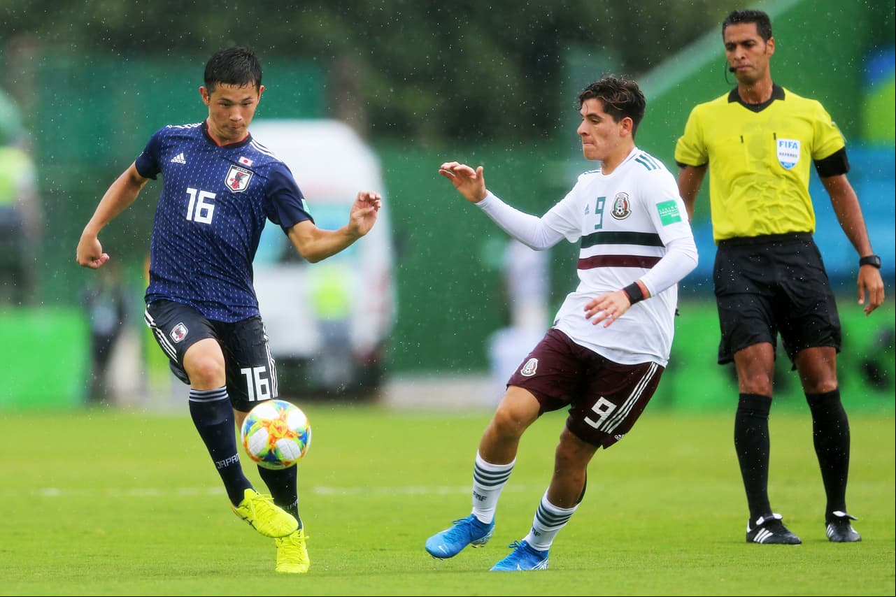 México vence a Japón 2-0, con goles de Pizzuto y Muñoz; jugará contra Corea del Sur en cuartos de final.