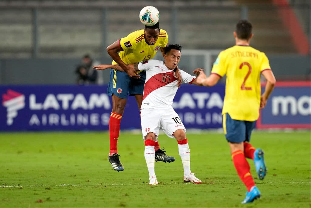 Yerry Mina, Mateus Uribe y Luis Díaz se encargan de golear a Perú 0-3 en la eliminatorias rumbo a Qatar 2020.