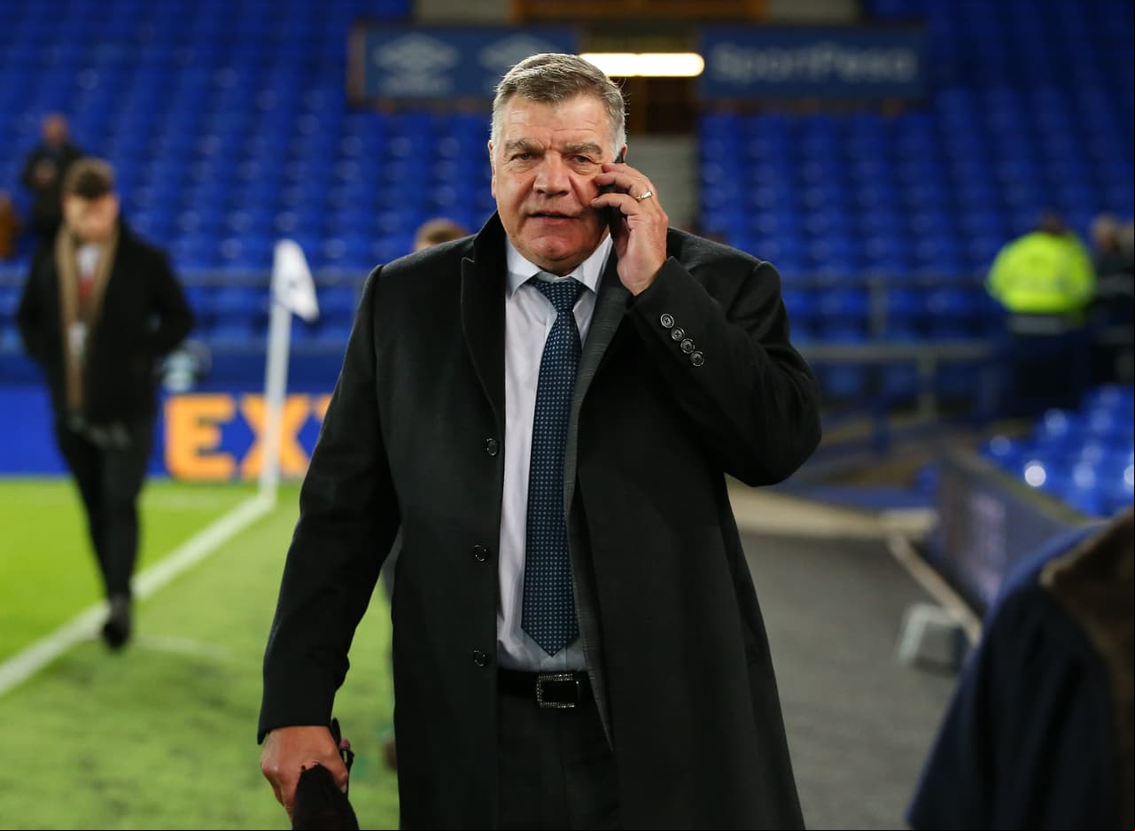 LIVERPOOL, ENGLAND - NOVEMBER 29: Sam Allardyce is seen arriving at the stadium prior to the Premier League match between Everton and West Ham United at Goodison Park on November 29, 2017 in Liverpool, England. (Photo by Alex Livesey/Getty Images)