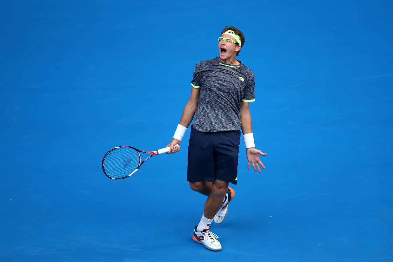 Istomin no había ganado nunca a Djokovic y en sus 33 encuentros contra un jugador situado entre los diez primeros solo guardaba en su memoria una victoria, la del 2012 en Indian Wells, contra el español David Ferrer. Su mejor triunfo hasta hoy en Grand Slam también fue contra otro español, Nicolás Almagro, 15 del mundo entonces, en el Abierto de Estados Unidos en 2013.