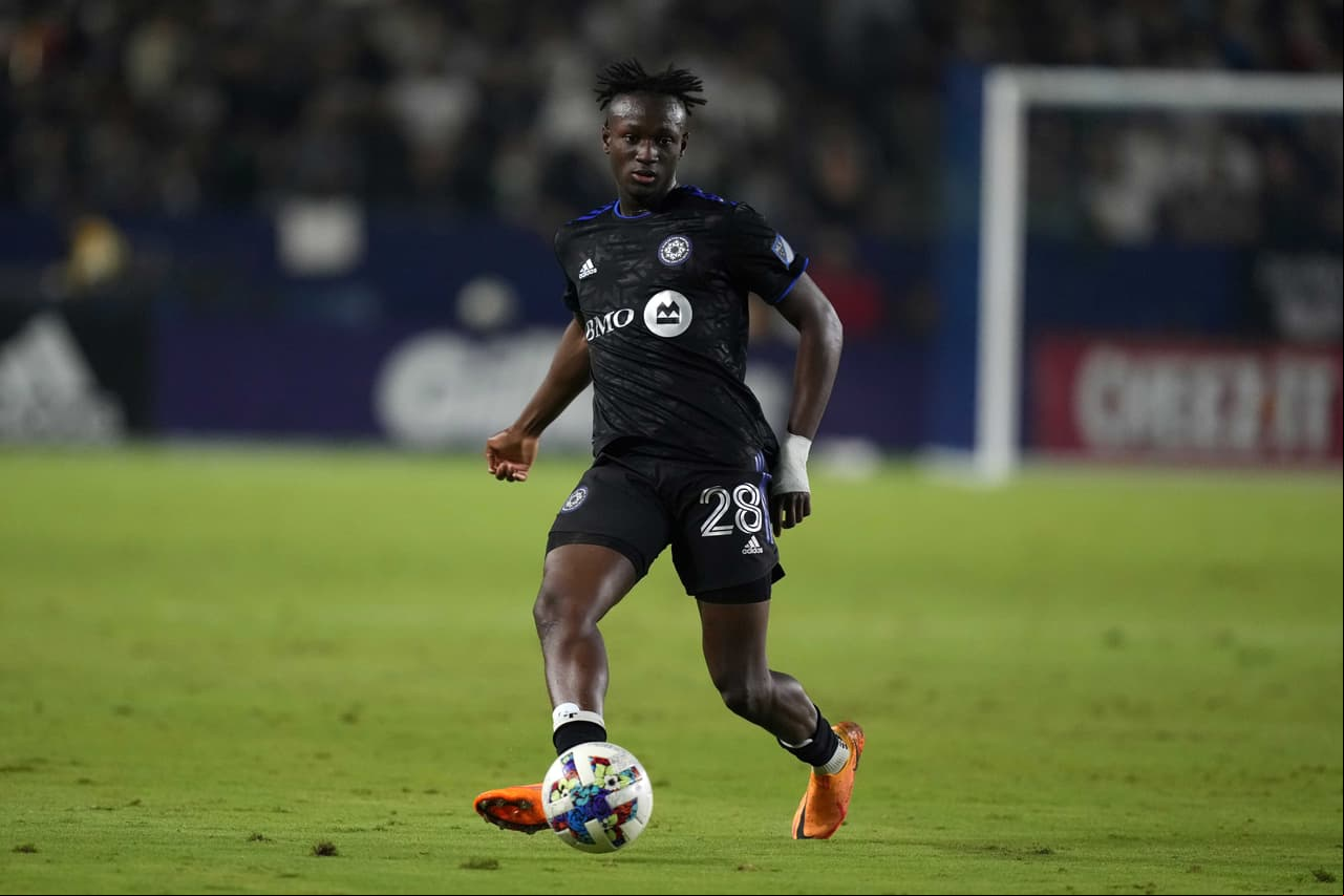 Koné participó desde el banco de suplentes en la victoria por 2-0 sobre Qatar y la derrota por el mismo marcador ante Uruguay.
<br>CF Montréal está en la segunda posición de la Conferencia Este, y jugará en el Grupo F del Mundial, frente a Bélgica, Croacia y Marruecos.
<br>
